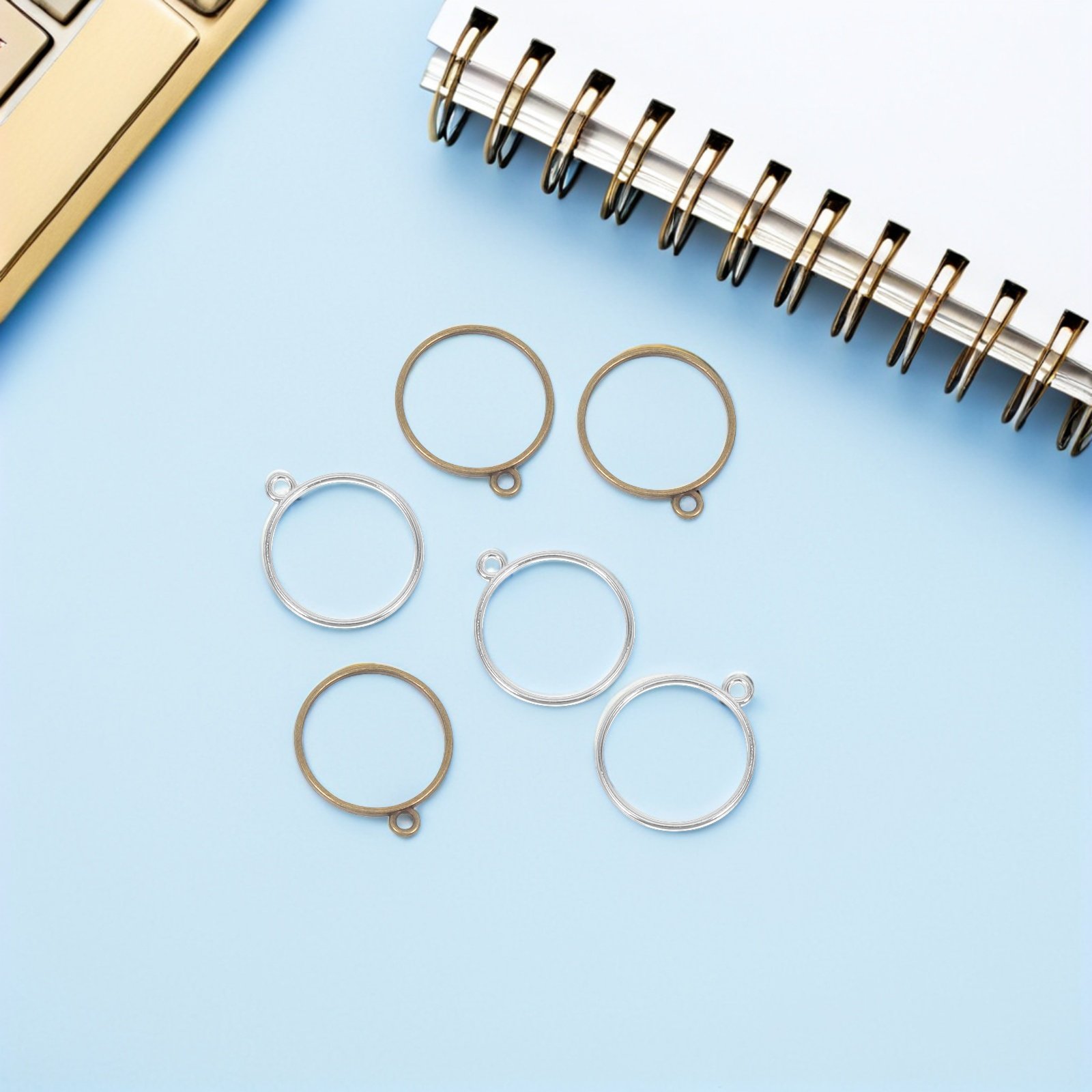 60Pcs Round Resin Bezel Charms - đánh giá và giá Epoxy Uv Resin Kit